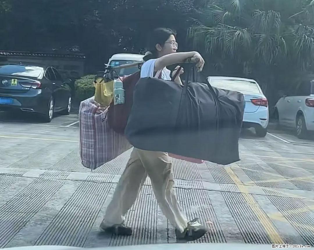 全网追的“扁担女孩”，找了一份暑假工，时薪12元 - 上饶生活资讯 - 上饶28生活网 sr.28life.net